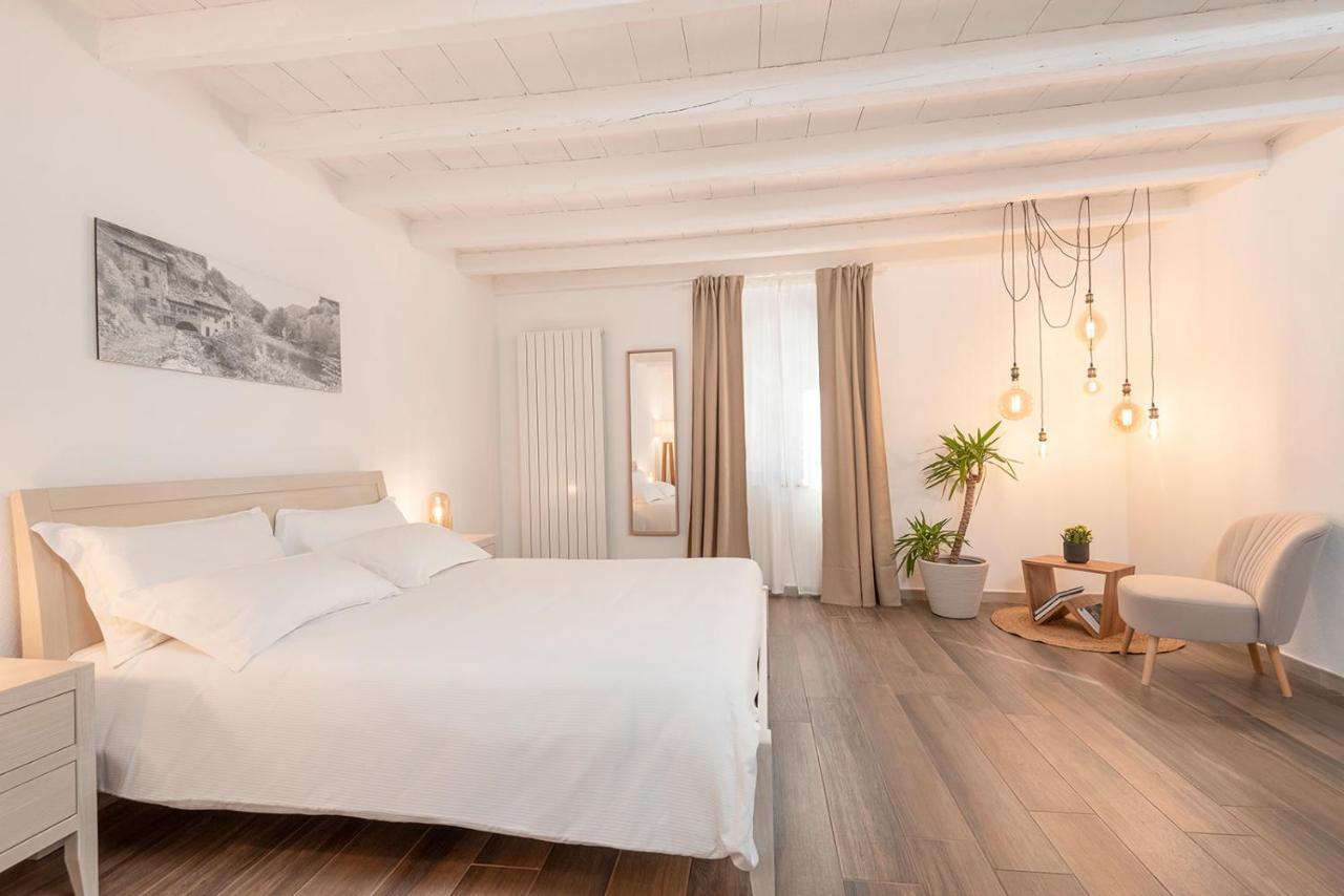 Porto Di Clanezzo Bed & Breakfast Eksteriør bilde